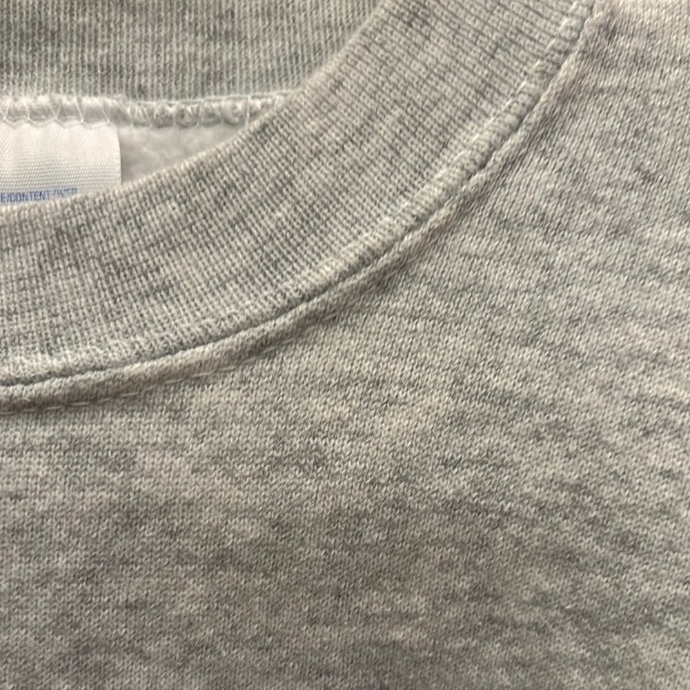 Universal Gray Vintage 90s Crewneck - Picture 3 of 8